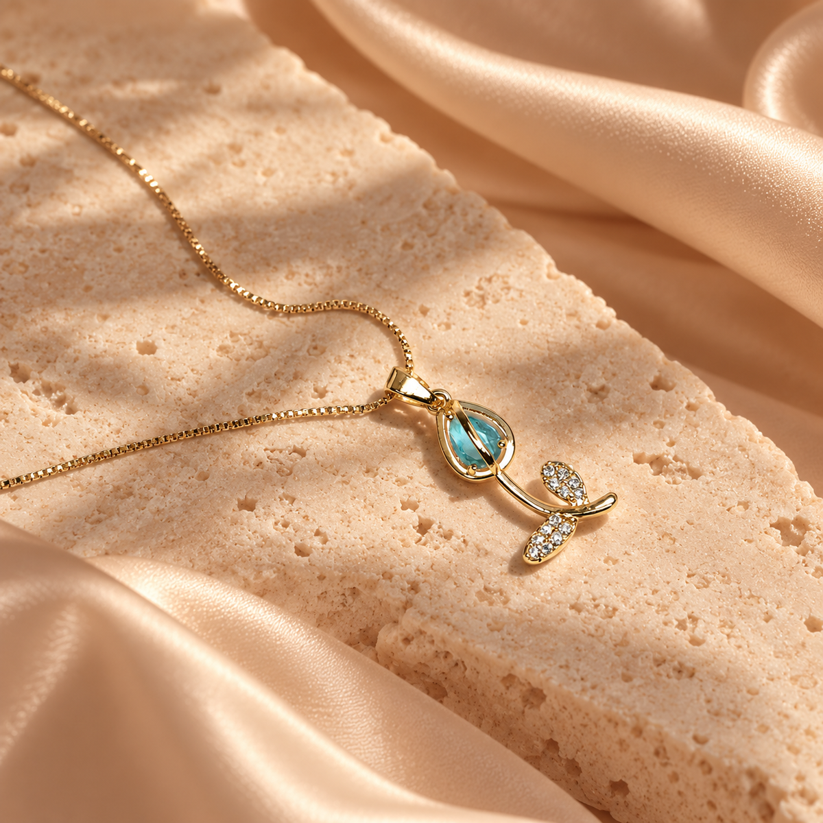 collier fleur de tulipe